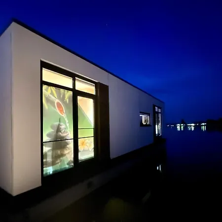 Bateau-hôtel Floating Hideaway- Coco De